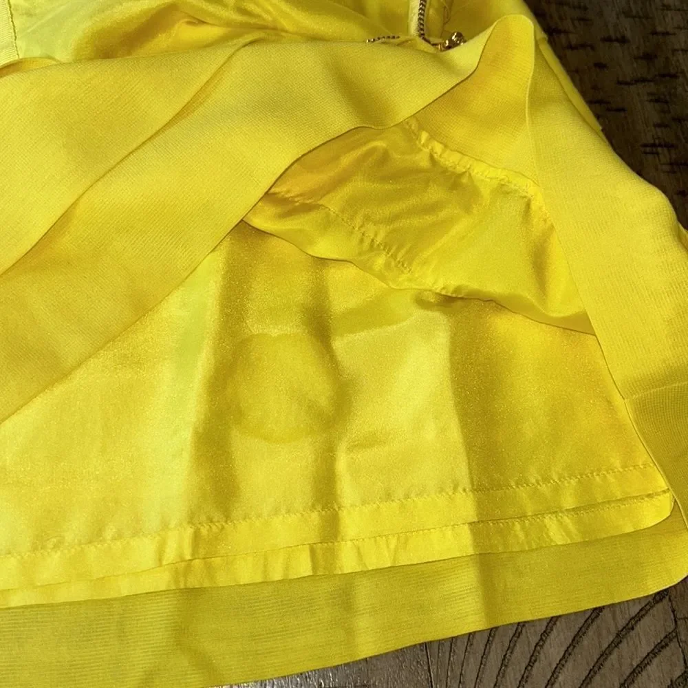 CHIC Daisy Yellow Layered & Lined Silk Go Go Skirt for Go Go Days ☀️ & Nights🌙